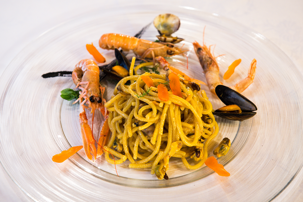 ristorante il tegolo livorno spaghetto Scampi vongole col vetoraz